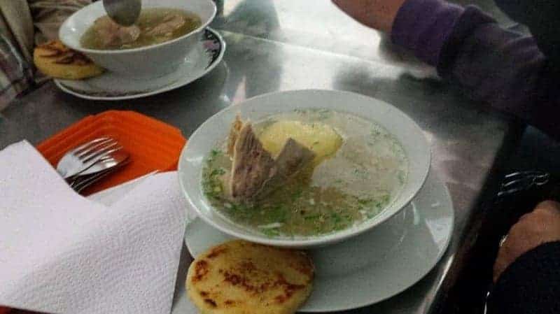 Caldo de costilla